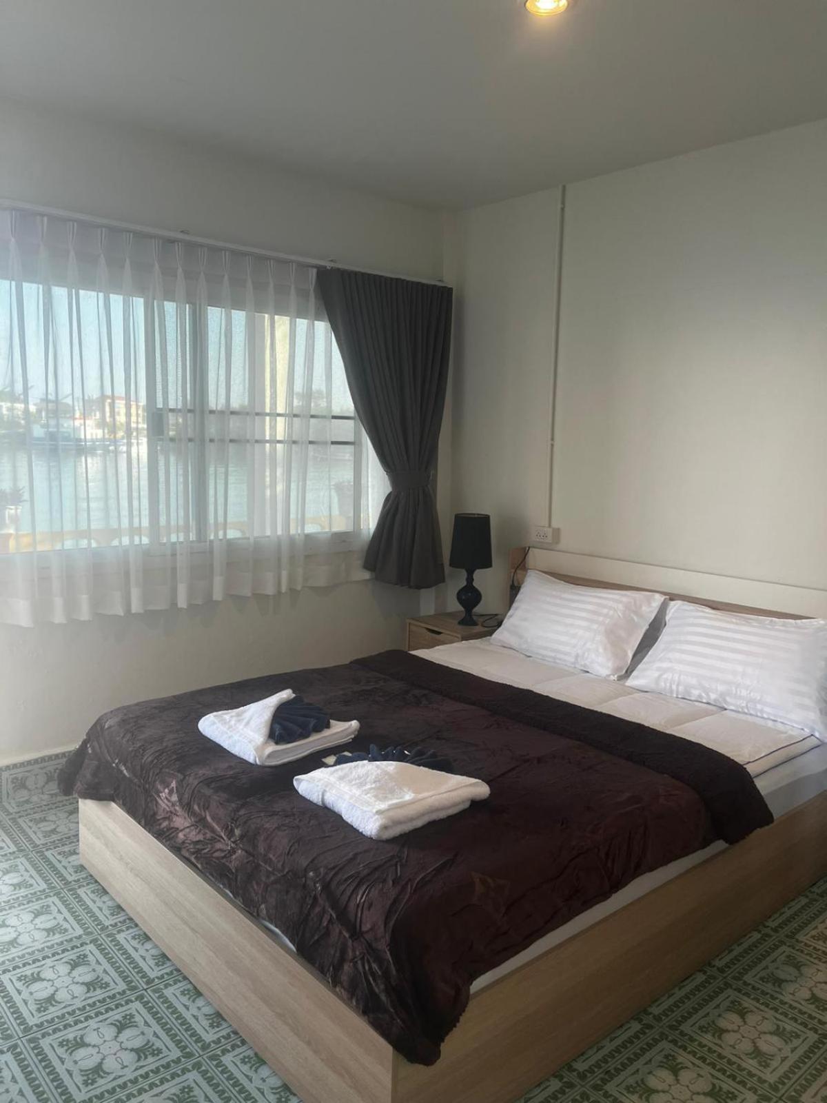 Water'S Edge Resort , Panwa-stranden Eksteriør billede