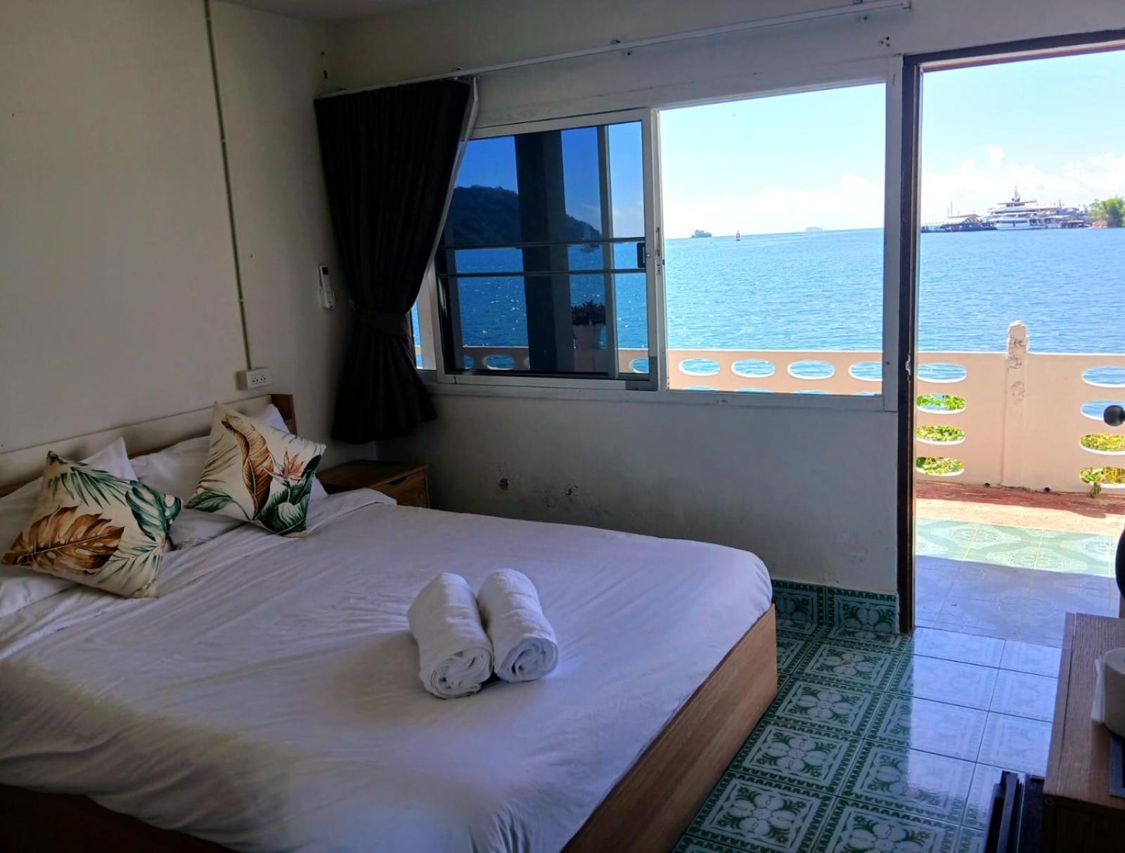 Water'S Edge Resort , Panwa-stranden Eksteriør billede